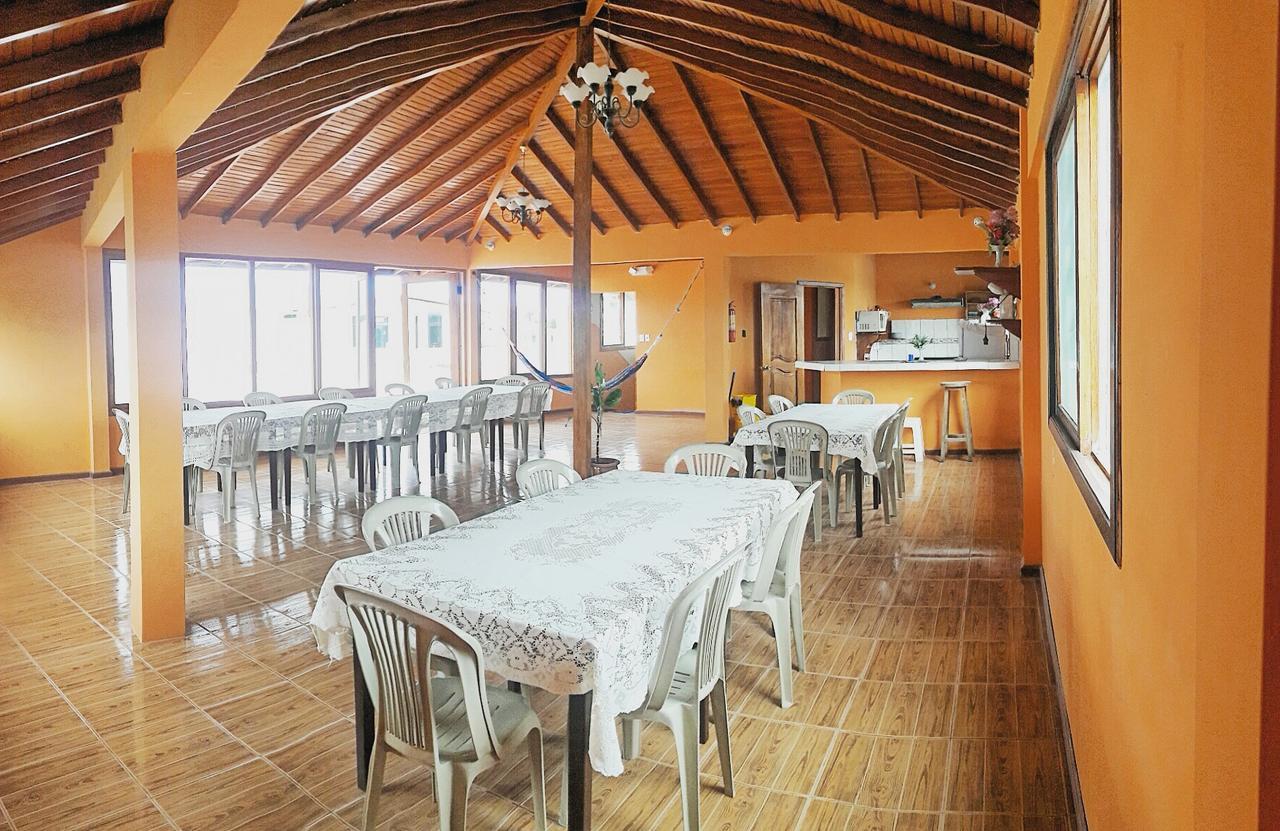 Hostal La Isla Del Descanso Puerto Villamil Bagian luar foto